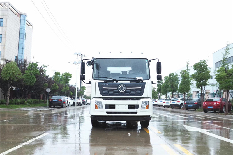 東風(fēng)天龍后八輪20噸噴霧車，國六綠化噴灑車